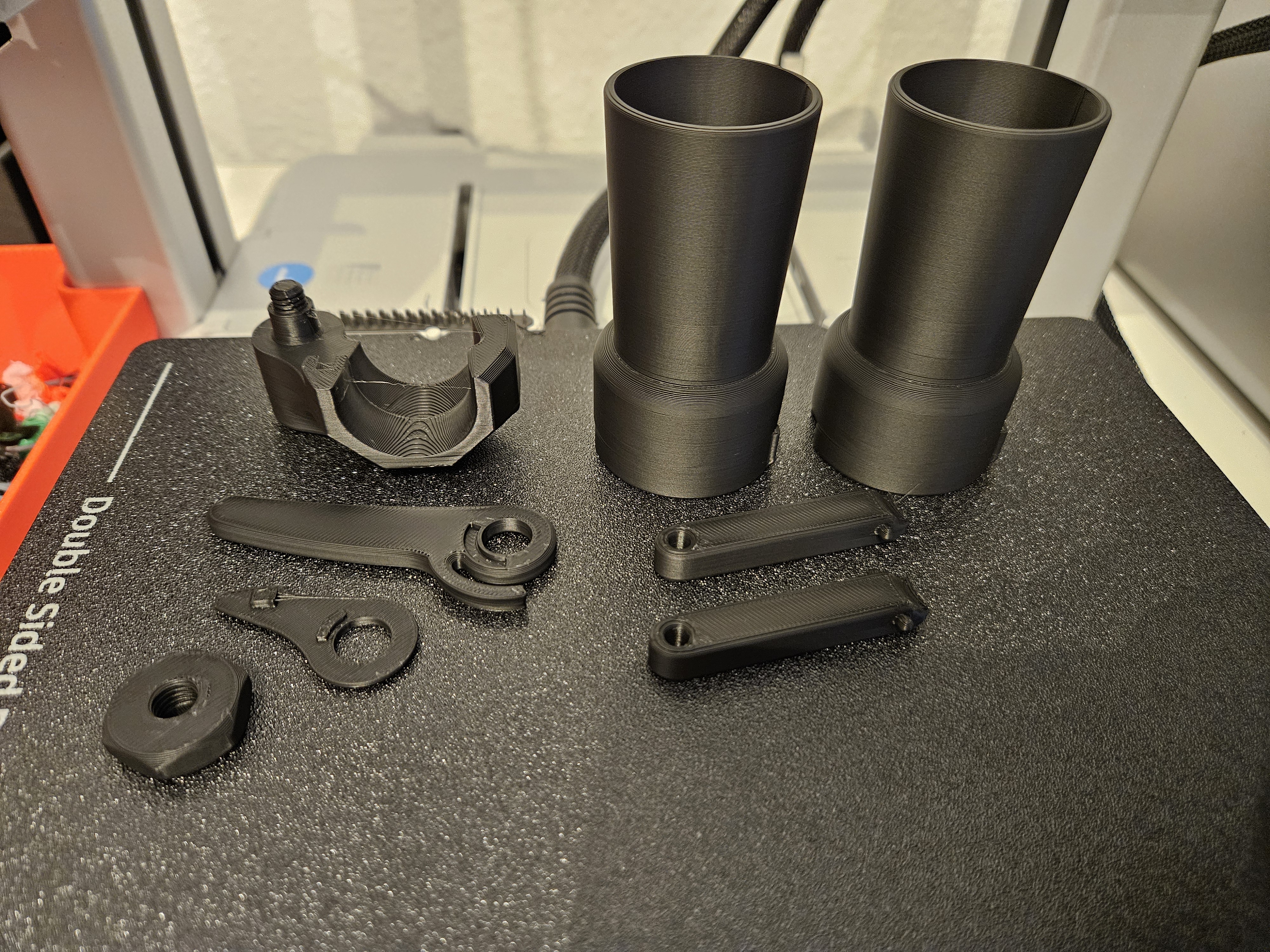 3D-Druck Beispiel technische Röhren und Bauteile